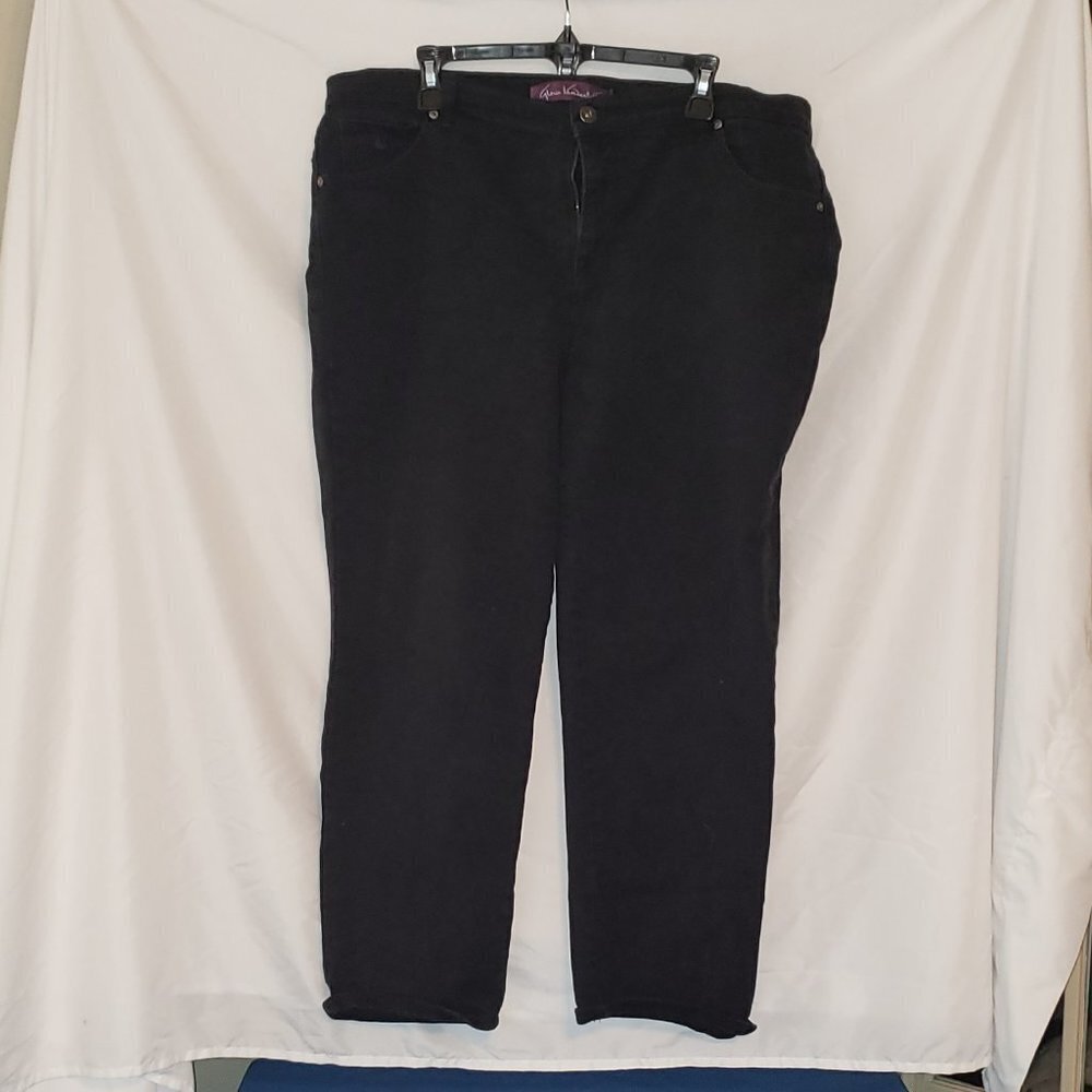 Ladies GLORIA VANDERBILT Amanda Jeans in Black -16W Short